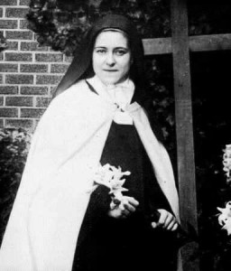 Thérèse-with-the-Cross